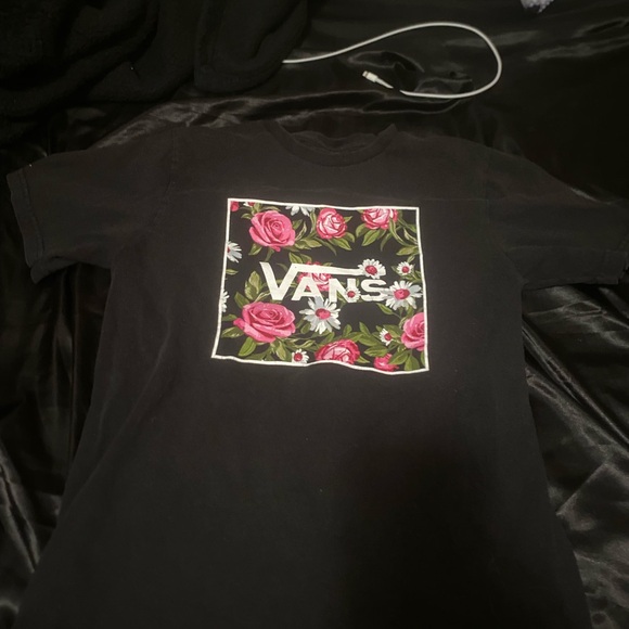 Vans Black T-Shirt with Floral Graphic - Picture 1 of 4